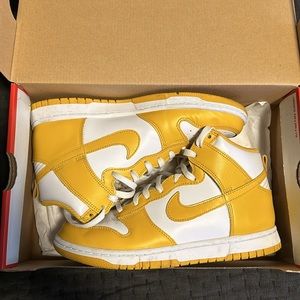 Worn Nike Dunk High - Sulfur | W: 8.5